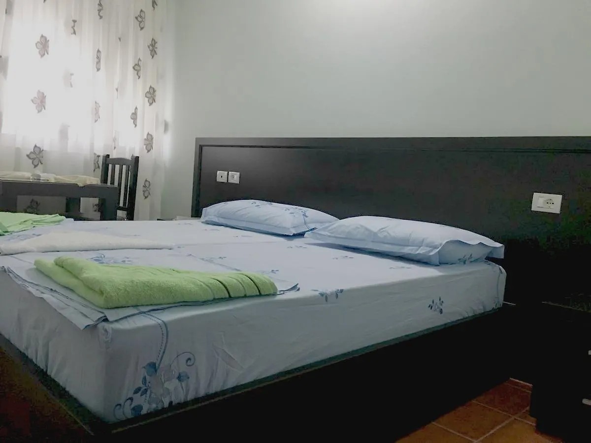 Guest House Simeone بيرات ألبانيا